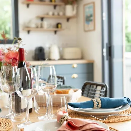 Holiday home Gite La Grange 4 Etoiles, Cosy & Chic Pres Vitre, Rennes, Mont St Michel *